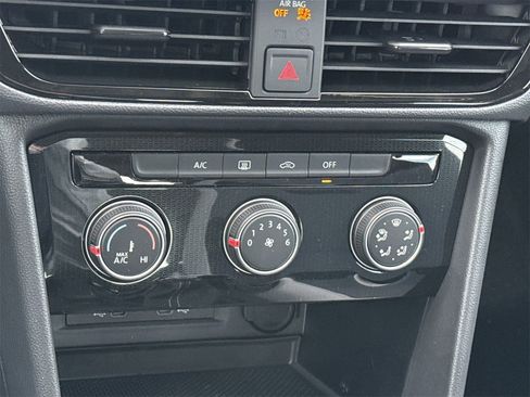 New 2025 Volkswagen Taos S image 23