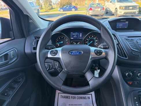Used 2015 Ford Escape S image 5