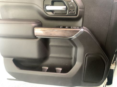 Used 2023 Chevrolet Silverado 2500 LTZ AWD/4WD image 26