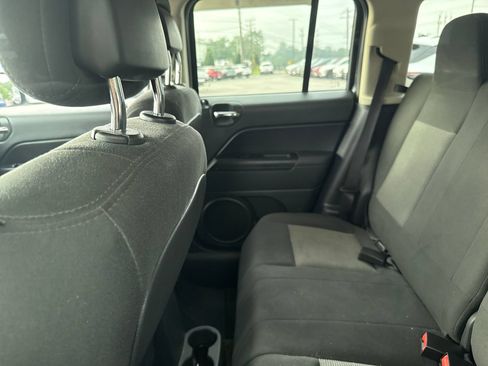 Used 2015 Jeep Patriot Sport w/ Power Value Group AWD/4WD image 11