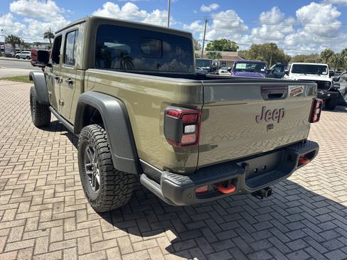 New 2026 Jeep Gladiator Mojave w/ Steel Bumper Group AWD/4WD image 11