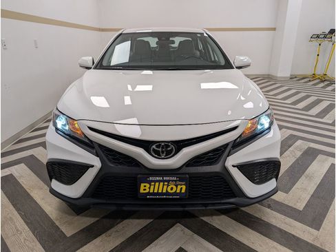 Used 2021 Toyota Camry SE w/ Cold Weather Package AWD/4WD image 25