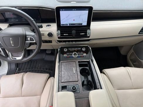 Used 2021 Lincoln Navigator L Reserve AWD/4WD image 29