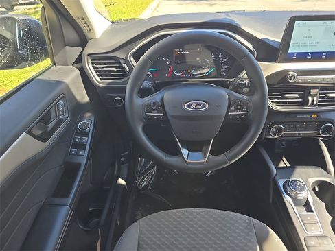 Used 2022 Ford Escape SE w/ Convenience Package image 12