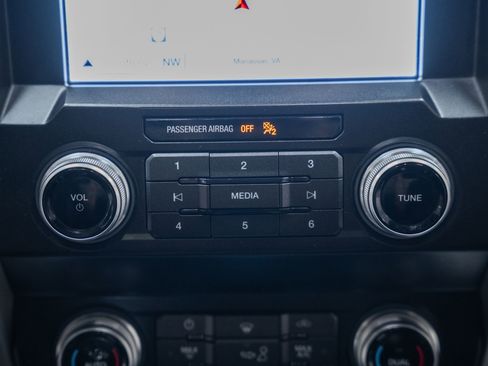 Used 2019 Ford F150 Lariat w/ Equipment Group 502A Luxury image 32