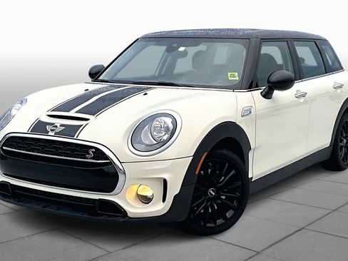 Used 2019 MINI Cooper Clubman S image 1