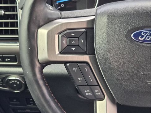 Used 2022 Ford F250 Platinum w/ Tremor Off-Road Package AWD/4WD image 27