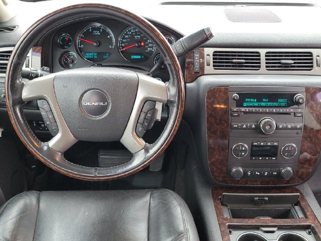 Used 2012 GMC Sierra 2500 Denali w/ Suspension Package, Off-Road AWD/4WD image 13