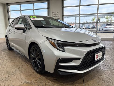 Certified 2024 Toyota Corolla SE image 4
