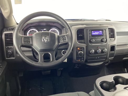 Used 2019 RAM 1500 Express AWD/4WD image 32