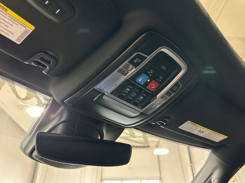 Used 2025 RAM 2500 Laramie AWD/4WD image 35