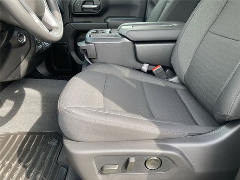 New 2026 Chevrolet Silverado 2500 Custom w/ Custom Value Package AWD/4WD image 19