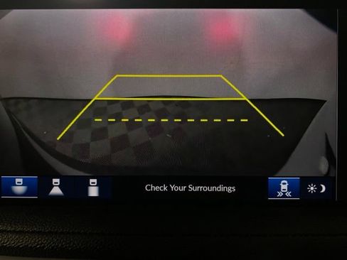 Used 2025 Acura MDX FWD image 27