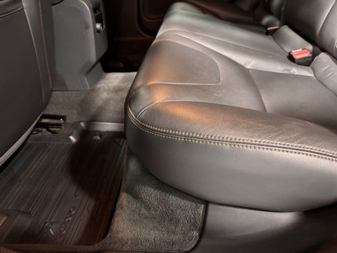 Used 2016 Volvo V60 T5 Cross Country w/ Convenience Package image 20