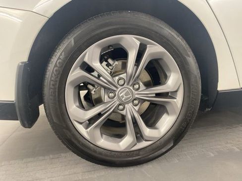 Used 2023 Honda Accord EX-L image 10