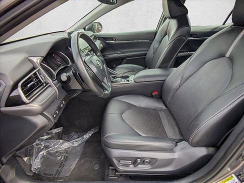 Used 2024 Toyota Camry XSE FWD image 15