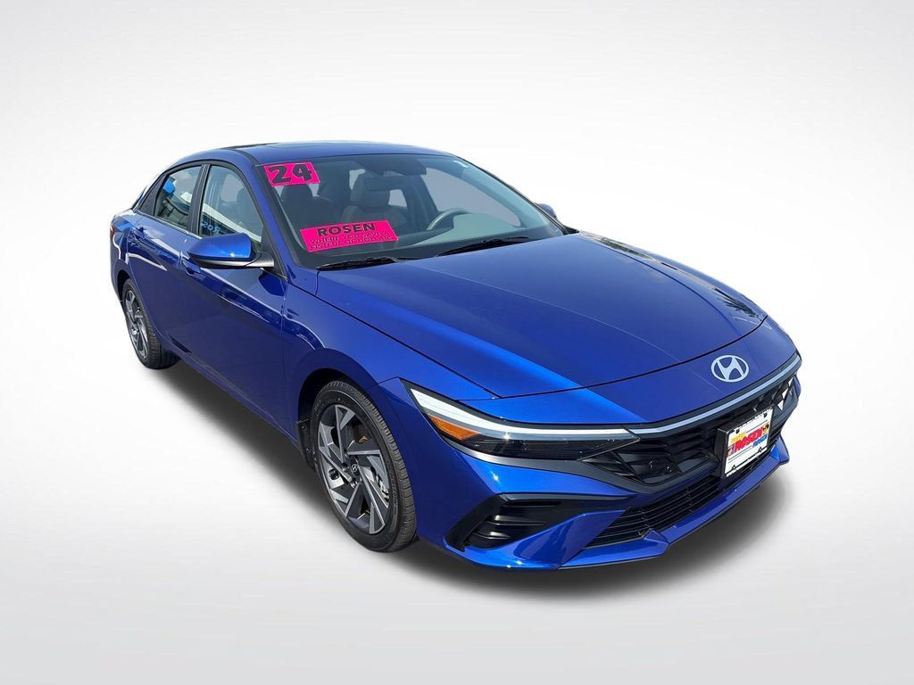 Certified 2024 Hyundai Elantra SEL w/ Convenience Package FWD image 7