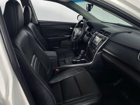 Used 2017 Toyota Camry XLE FWD image 15