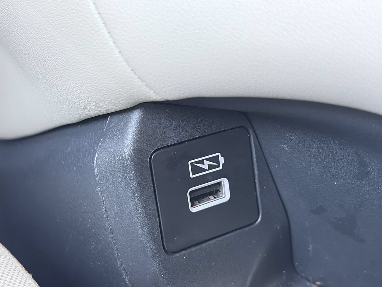 Used 2023 Honda HR-V LX image 10