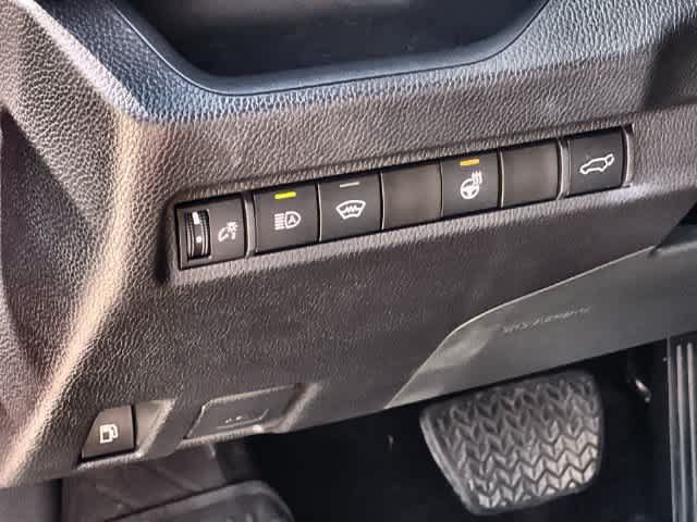 Used 2025 Toyota RAV4 XLE w/ Convenience Package AWD/4WD image 29