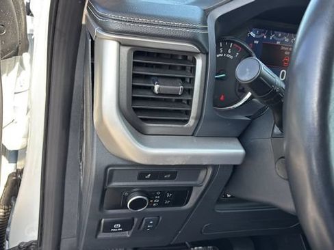 Used 2024 Ford Expedition Max XLT AWD/4WD image 20