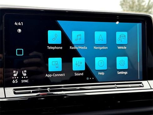 Certified 2024 Volkswagen Atlas SE image 22