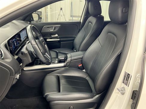 Used 2021 Mercedes-Benz GLA 250 4MATIC image 20