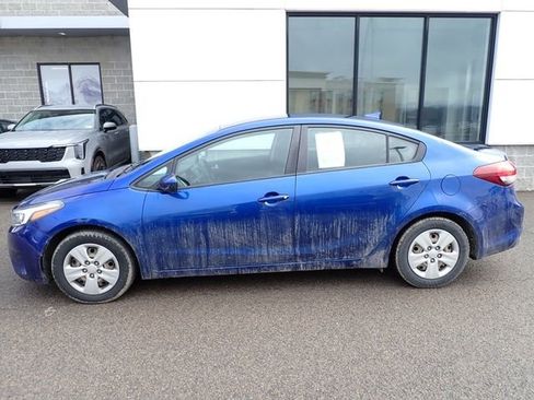 Used 2018 Kia Forte LX w/ LX Popular Package image 2