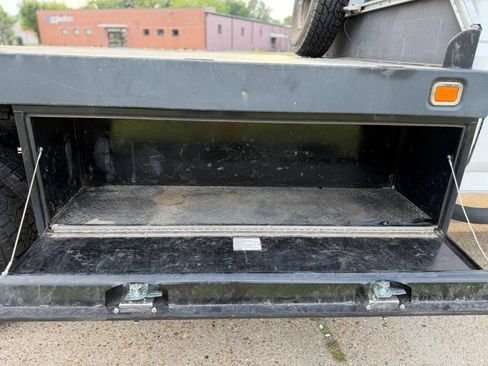 Used 1997 Ford F450 2WD Regular Cab Super Duty image 15