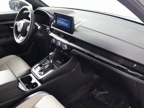 Used 2024 Honda CR-V Sport Touring image 9