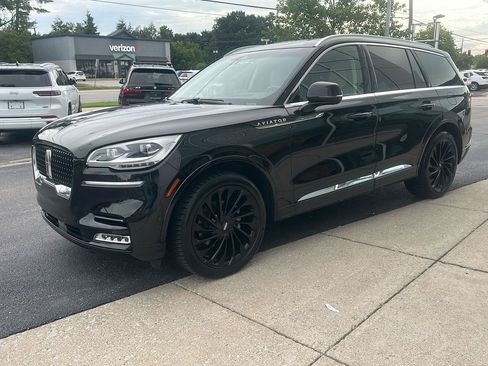Used 2021 Lincoln Aviator Reserve w/ Equipment Group 208A AWD/4WD image 6