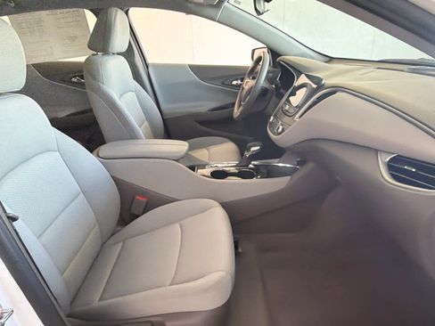 Used 2024 Chevrolet Malibu LT image 22