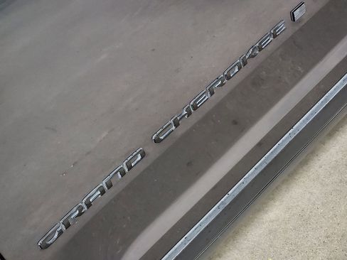 Used 2022 Jeep Grand Cherokee L Limited w/ Luxury Tech Group II image 25