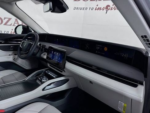 New 2026 Lincoln Nautilus Premier AWD/4WD image 29