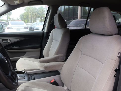Used 2021 Honda Pilot EX image 29