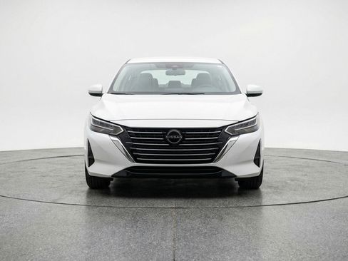 Used 2025 Nissan Sentra S image 2