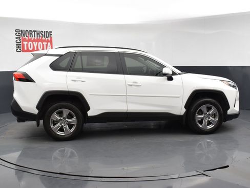 Used 2024 Toyota RAV4 XLE FWD image 5
