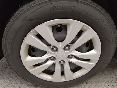 Used 2020 Kia Soul LX image 31