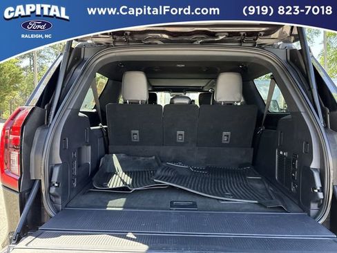 Certified 2025 Ford Expedition Max Platinum w/ Stealth Performance Package AWD/4WD image 16