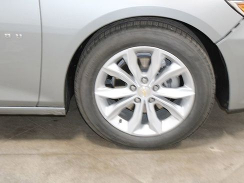 Used 2025 Chevrolet Malibu LT image 47
