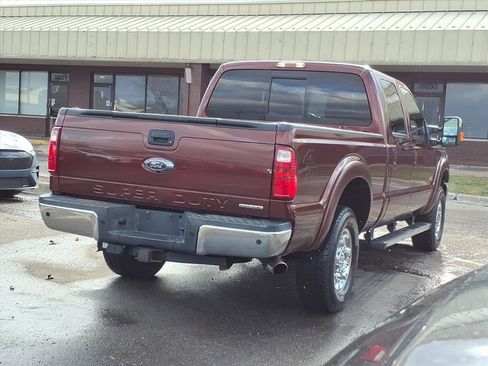 Used 2015 Ford F250 Lariat w/ Lariat Ultimate Package image 5