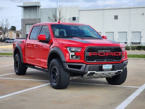Used 2019 Ford F150 Raptor w/ Equipment Group 802A Luxury image 3