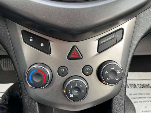 Used 2016 Chevrolet Sonic LT image 22