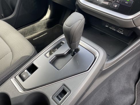 Certified 2024 Subaru Crosstrek 2.0i Premium AWD/4WD image 11