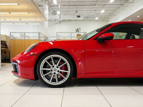 Used 2020 Porsche 911 Carrera S RWD image 3
