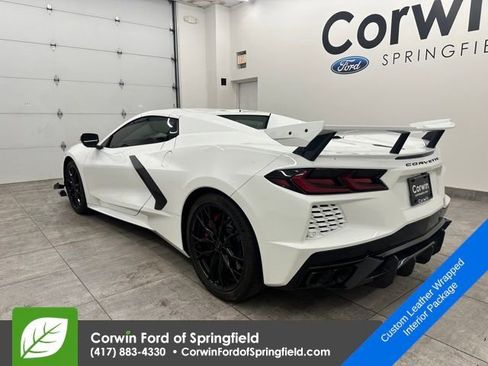 Used 2023 Chevrolet Corvette Stingray Premium Conv w/ Z51 Performance Package image 3