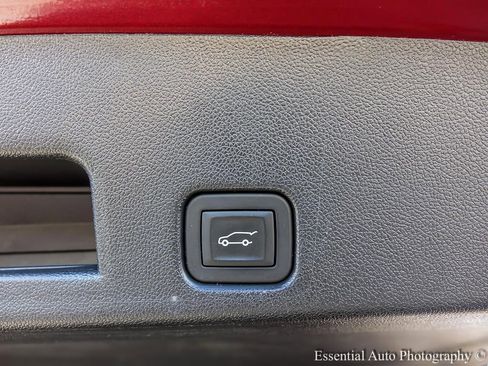 Used 2024 GMC Acadia AT4 w/ LPO, Floor Liner Package image 29