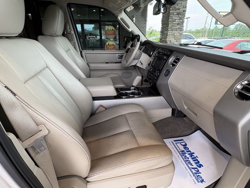 Used 2012 Ford Expedition Limited RWD image 31