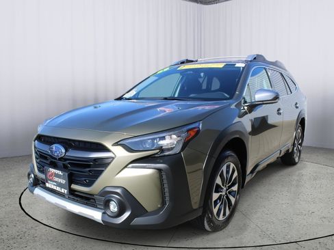 Used 2025 Subaru Outback Touring image 4