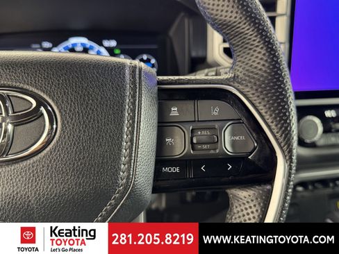 Certified 2024 Toyota Sequoia Platinum image 28